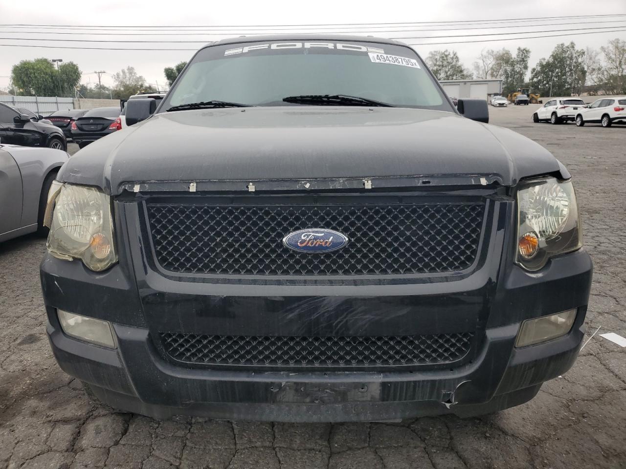 Ford Explorer Xlt Image 6