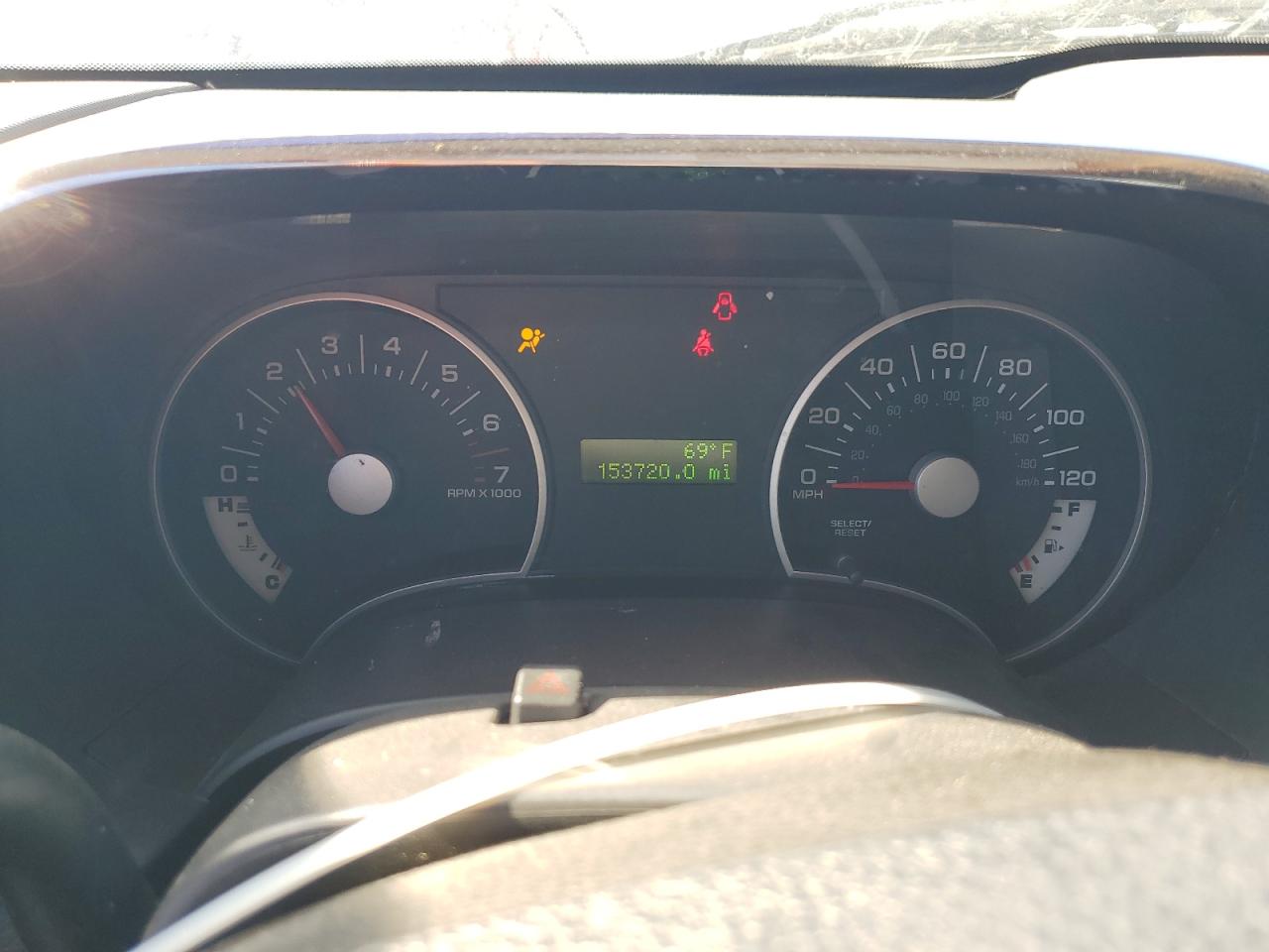 Ford Explorer Xlt Image 10