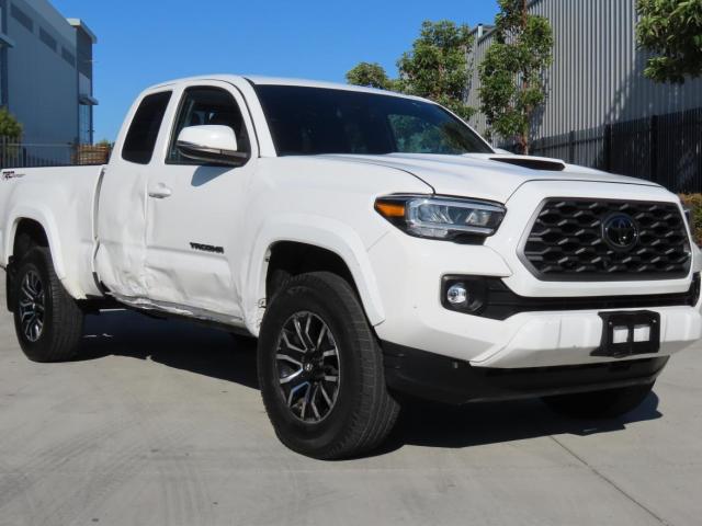  Salvage Toyota Tacoma