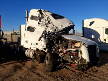  Salvage Volvo Vn