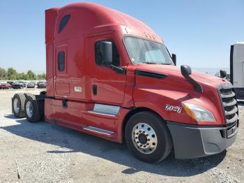  Salvage Freightliner Cascadia 1