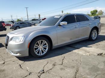  Salvage Chrysler 300
