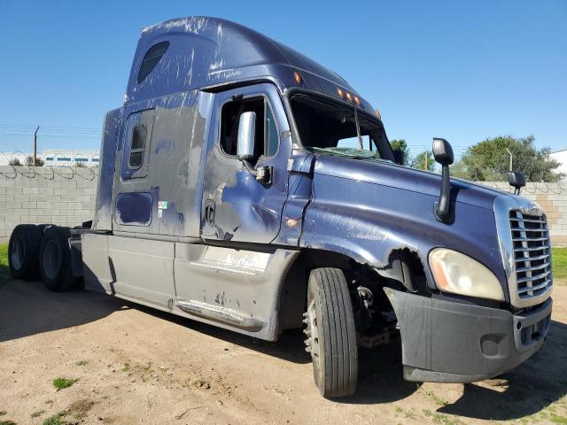  Salvage Freightliner Cascadia 1