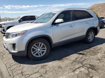  Salvage Kia Sorento
