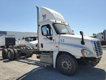  Salvage Freightliner Cascadia 125