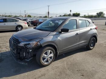  Salvage Nissan Kicks