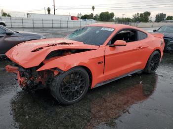  Salvage Ford Mustang