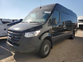 Salvage Mercedes-Benz Sprinter