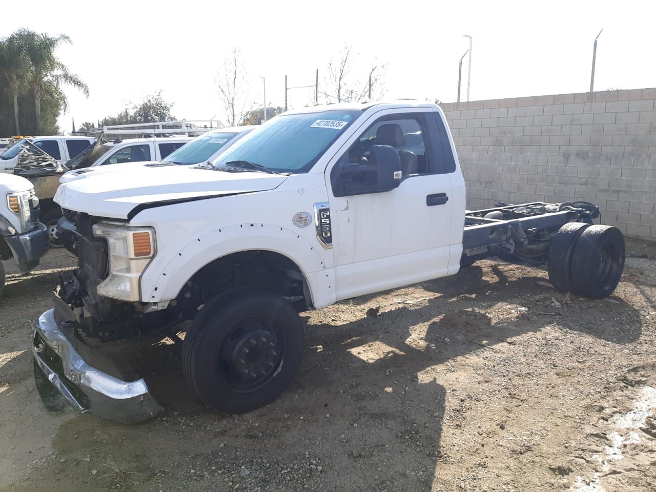 Ford F-550 Super Duty Image 1