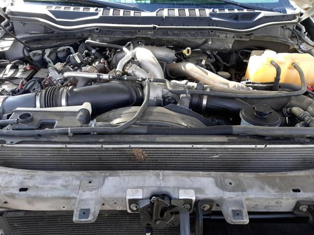 Ford F-550 Super Duty Image 10