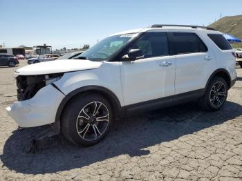  Salvage Ford Explorer