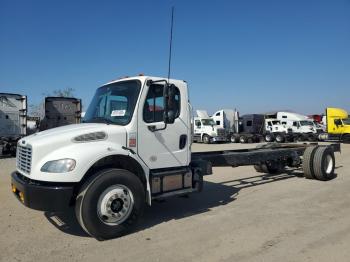  Salvage Frht M2 106 Medium Duty