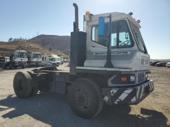 Salvage Kalmar Ottawa4x2
