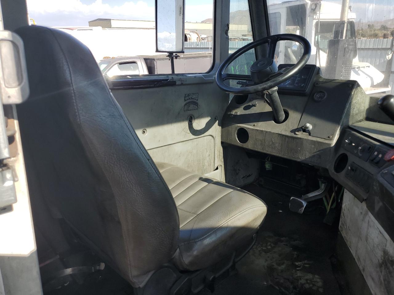 Kalmar Ottawa4x2 Image 3