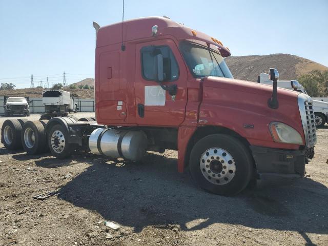  Salvage Freightliner Cascadia 1