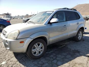  Salvage Hyundai TUCSON
