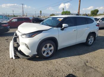  Salvage Toyota Highlander