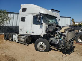  Salvage Volvo Vnl