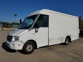  Salvage Isuzu Npr