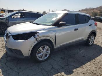  Salvage Nissan Kicks