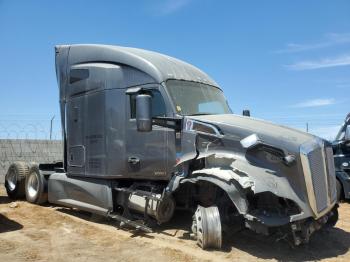  Salvage Kenworth T680