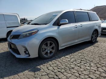  Salvage Toyota Sienna