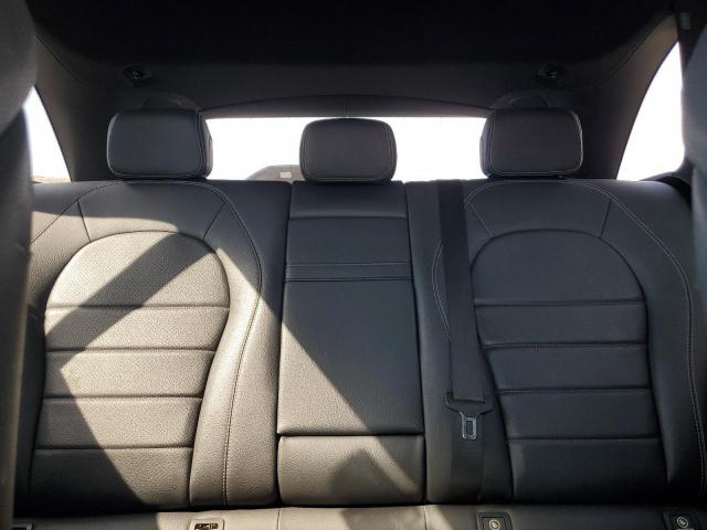 Mercedes-Benz GLC 300 Image 10