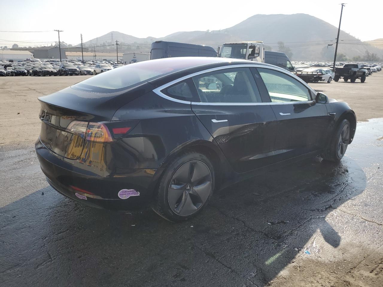 Tesla Model 3 Image 2
