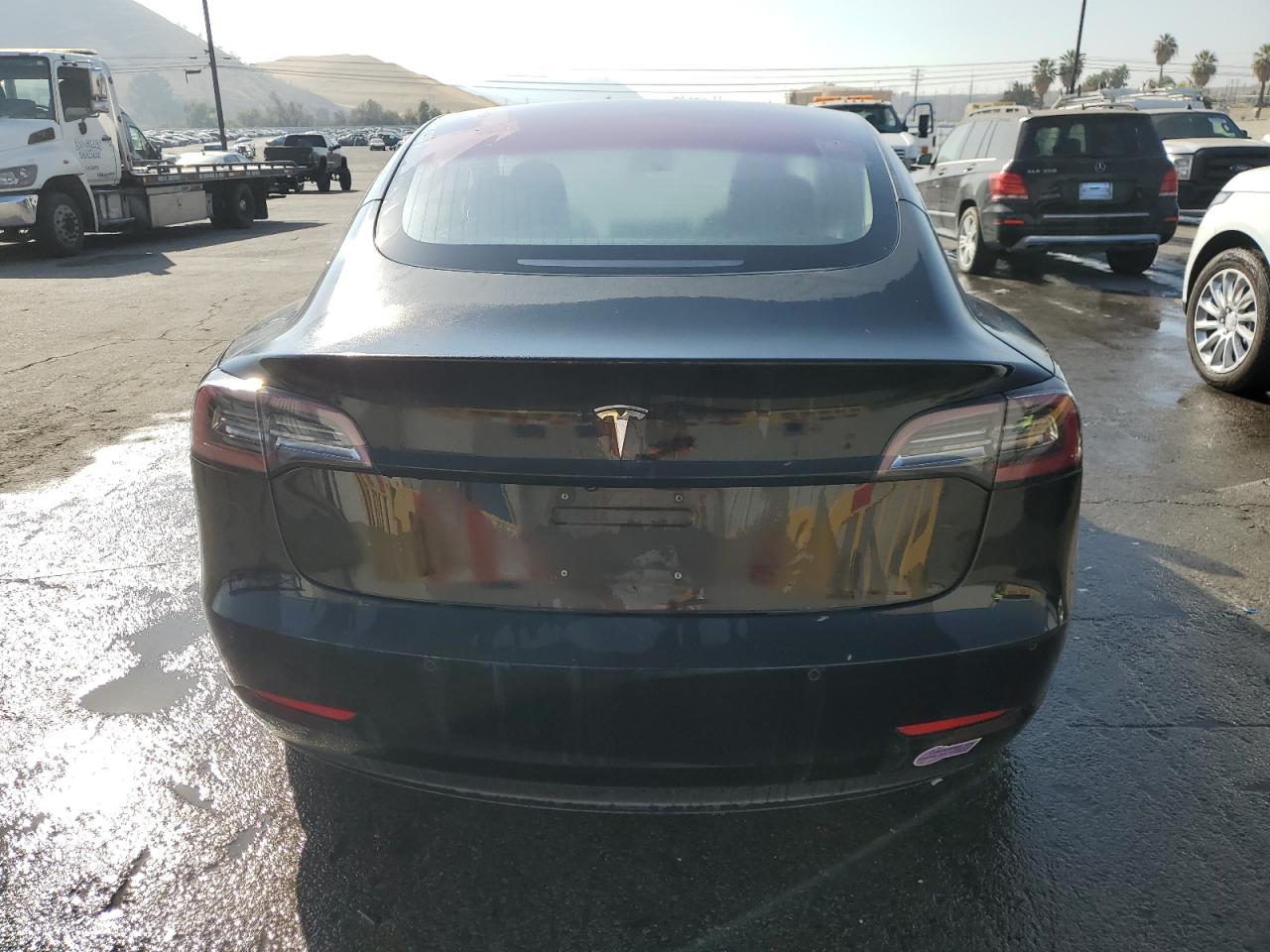Tesla Model 3 Image 3