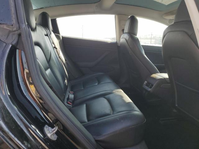 Tesla Model 3 Image 4