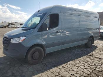  Salvage Mercedes-Benz Sprinter