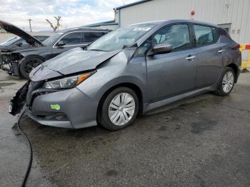  Salvage Nissan LEAF