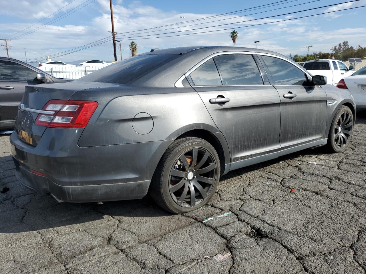 Ford Taurus Se Image 11