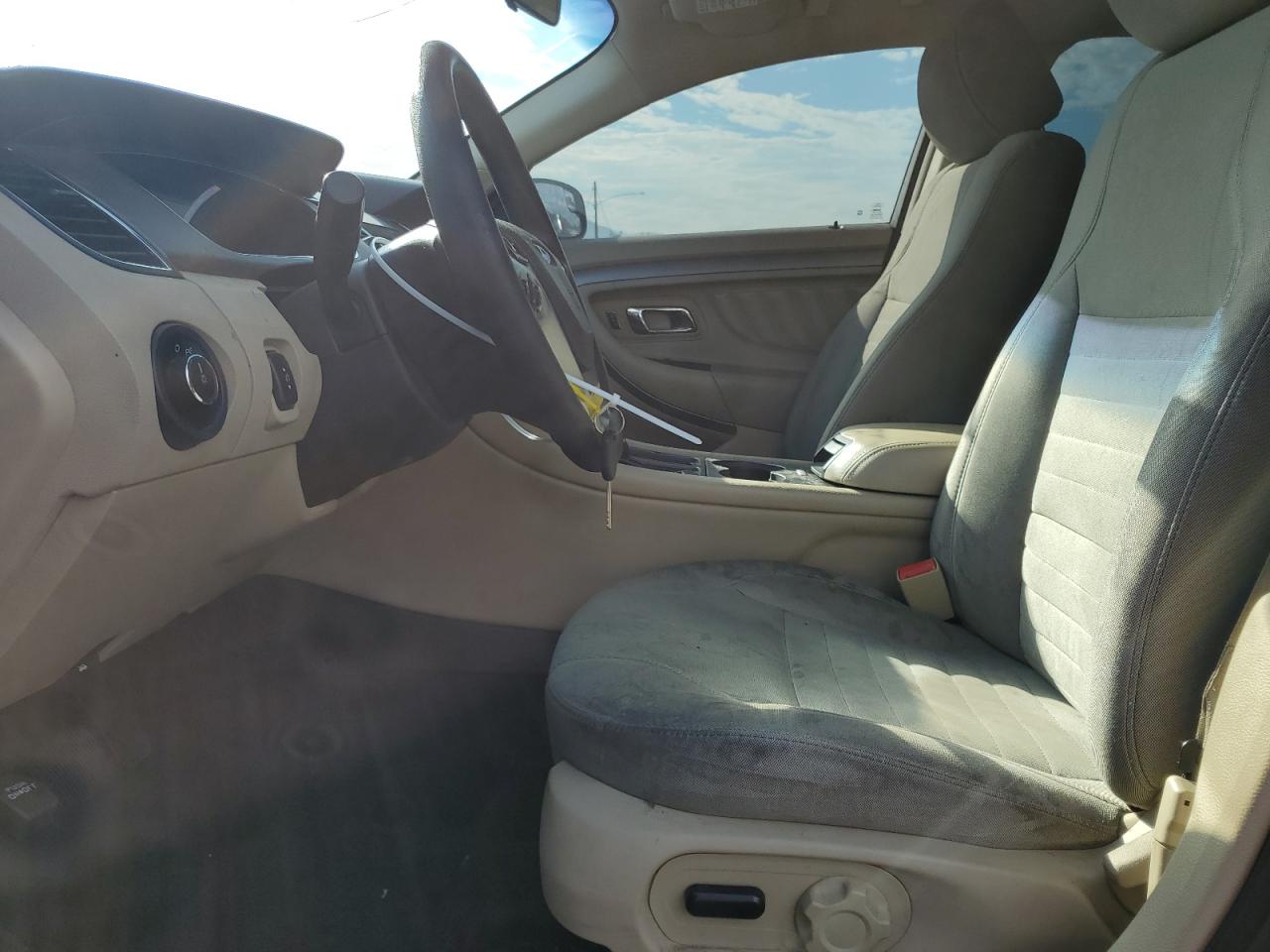 Ford Taurus Se Image 6