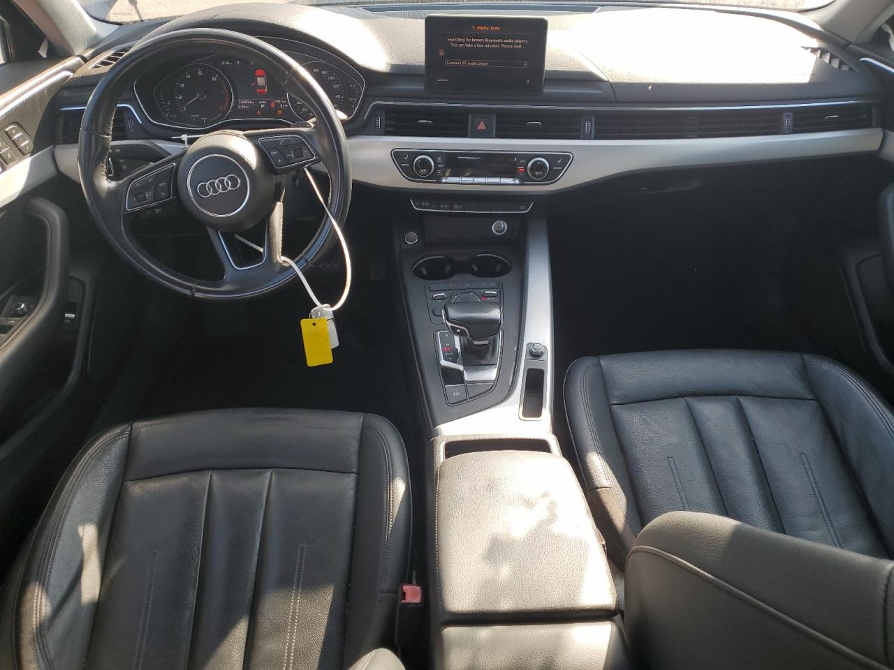 Audi A4 Premium Image 12