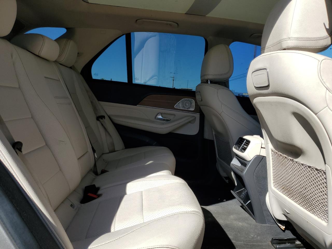 Mercedes-Benz GLE 350 Image 12