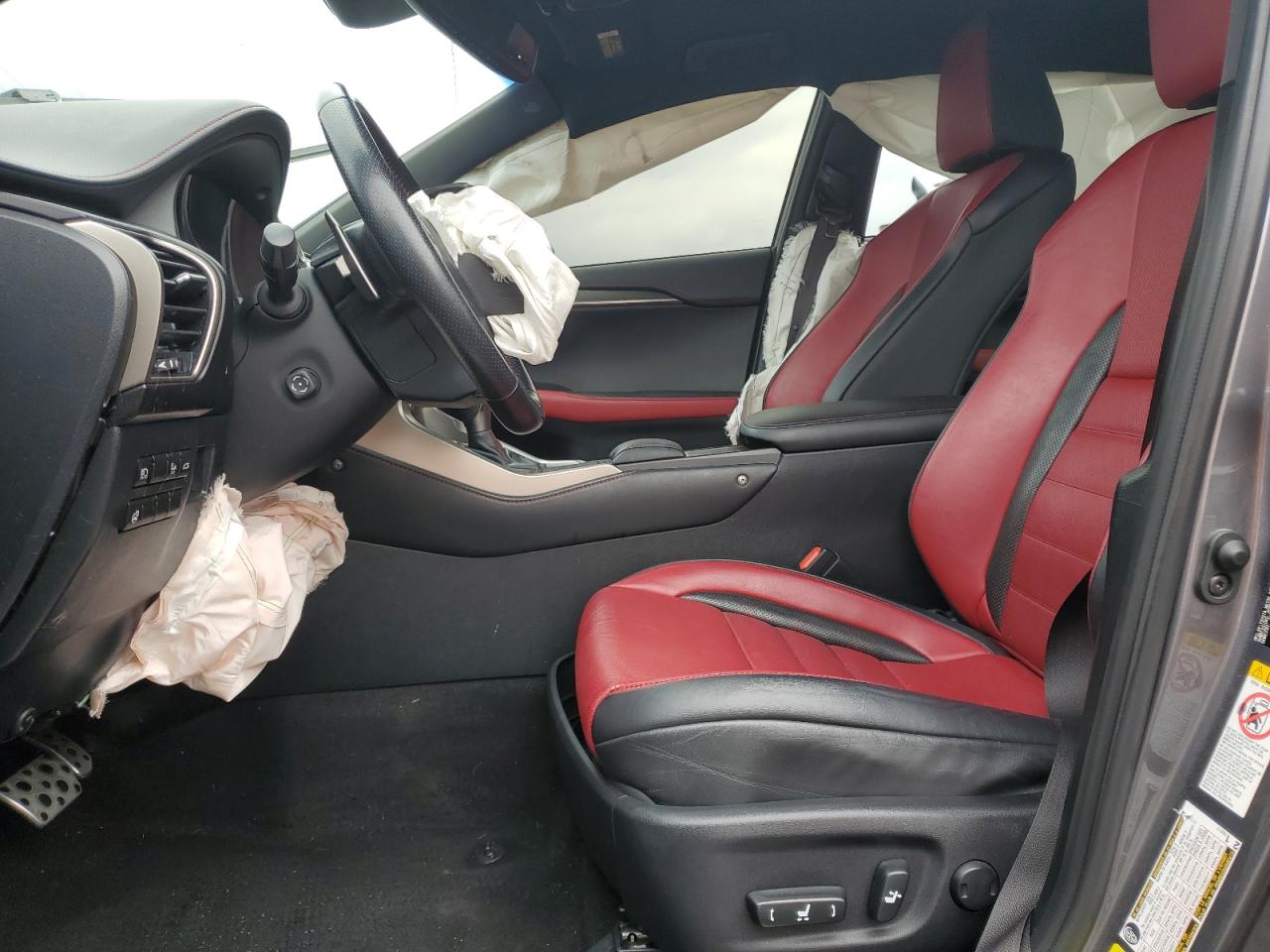 Lexus NX 300 Base Image 9