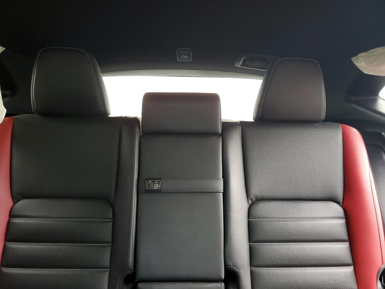 Lexus NX 300 Base Image 7