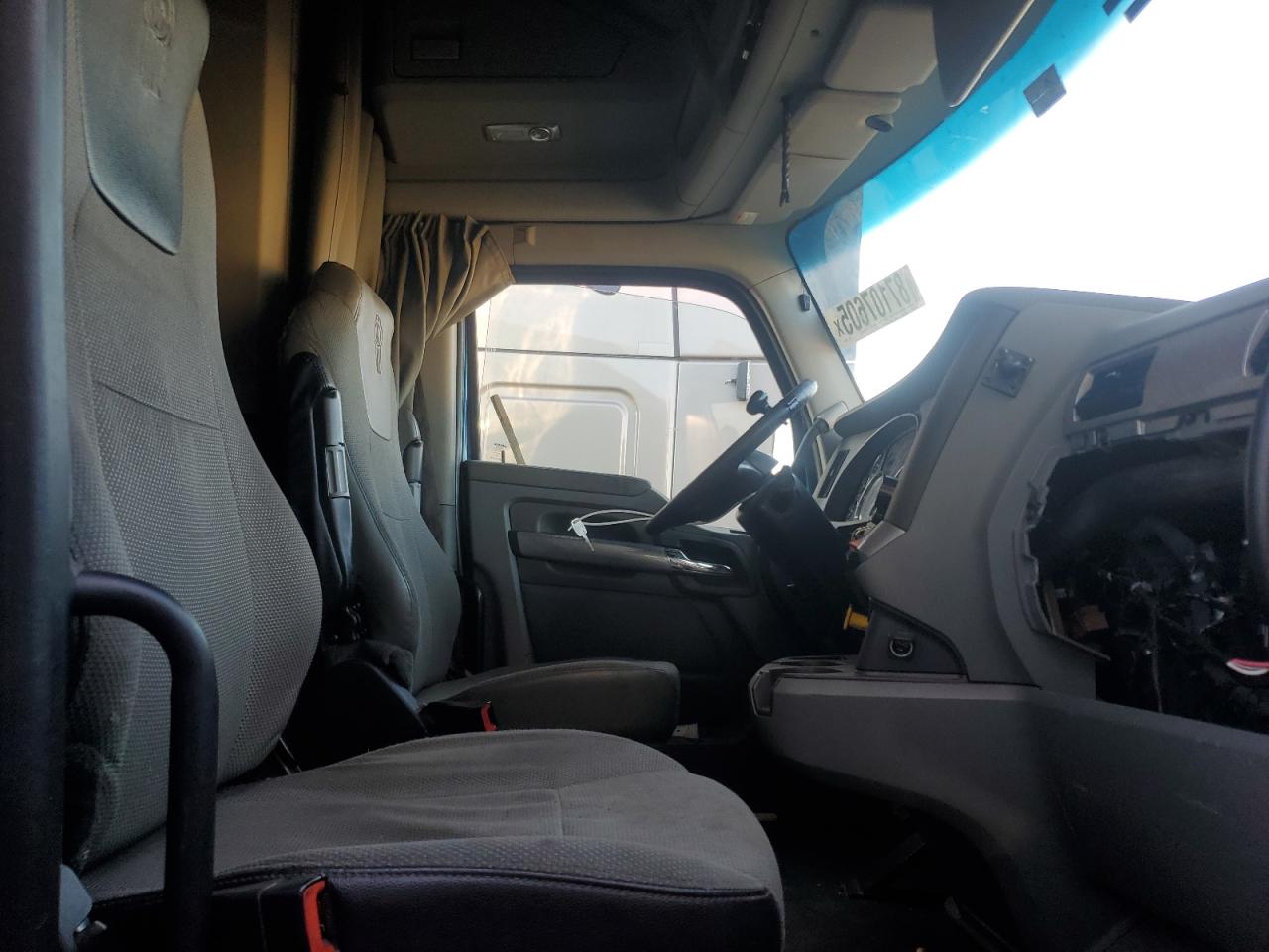 Kenworth T680 T680 Image 4