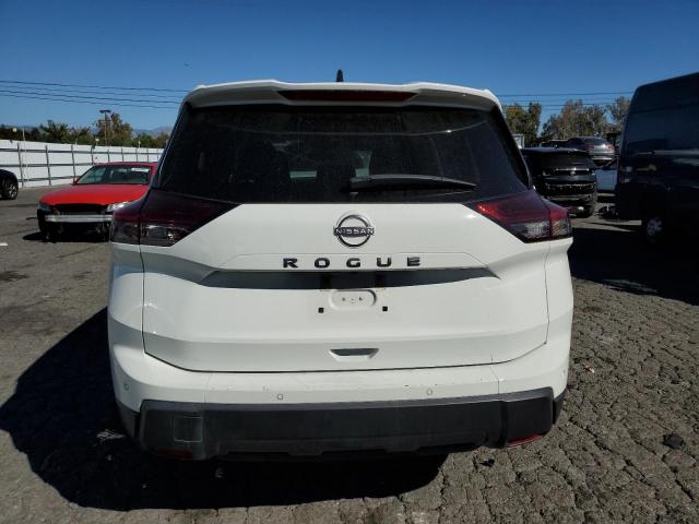 Nissan Rogue S Image 9