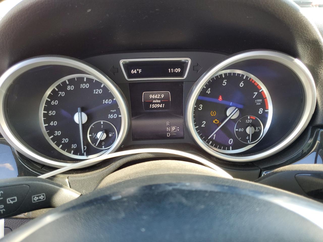 Mercedes-Benz M-Class 350 Image 8