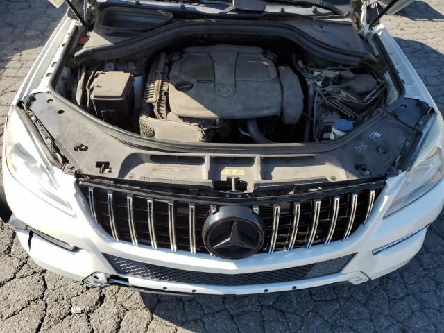 Mercedes-Benz M-Class 350 Image 12