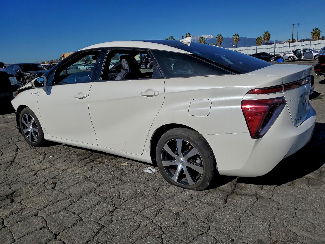 Toyota Mirai Image 2