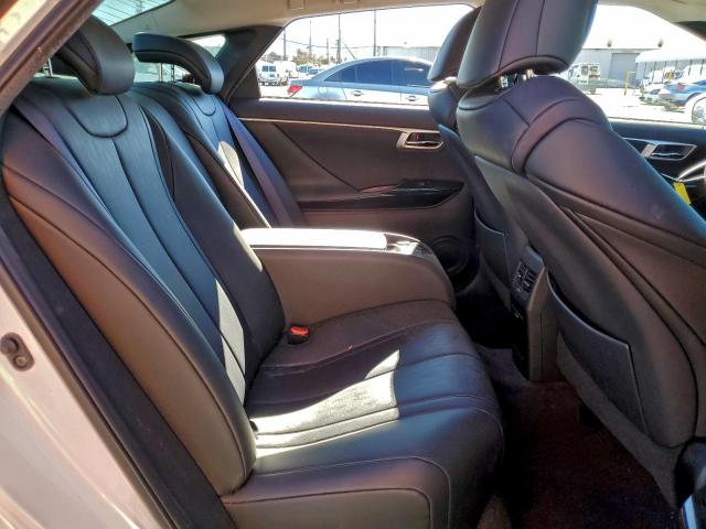 Toyota Mirai Image 11