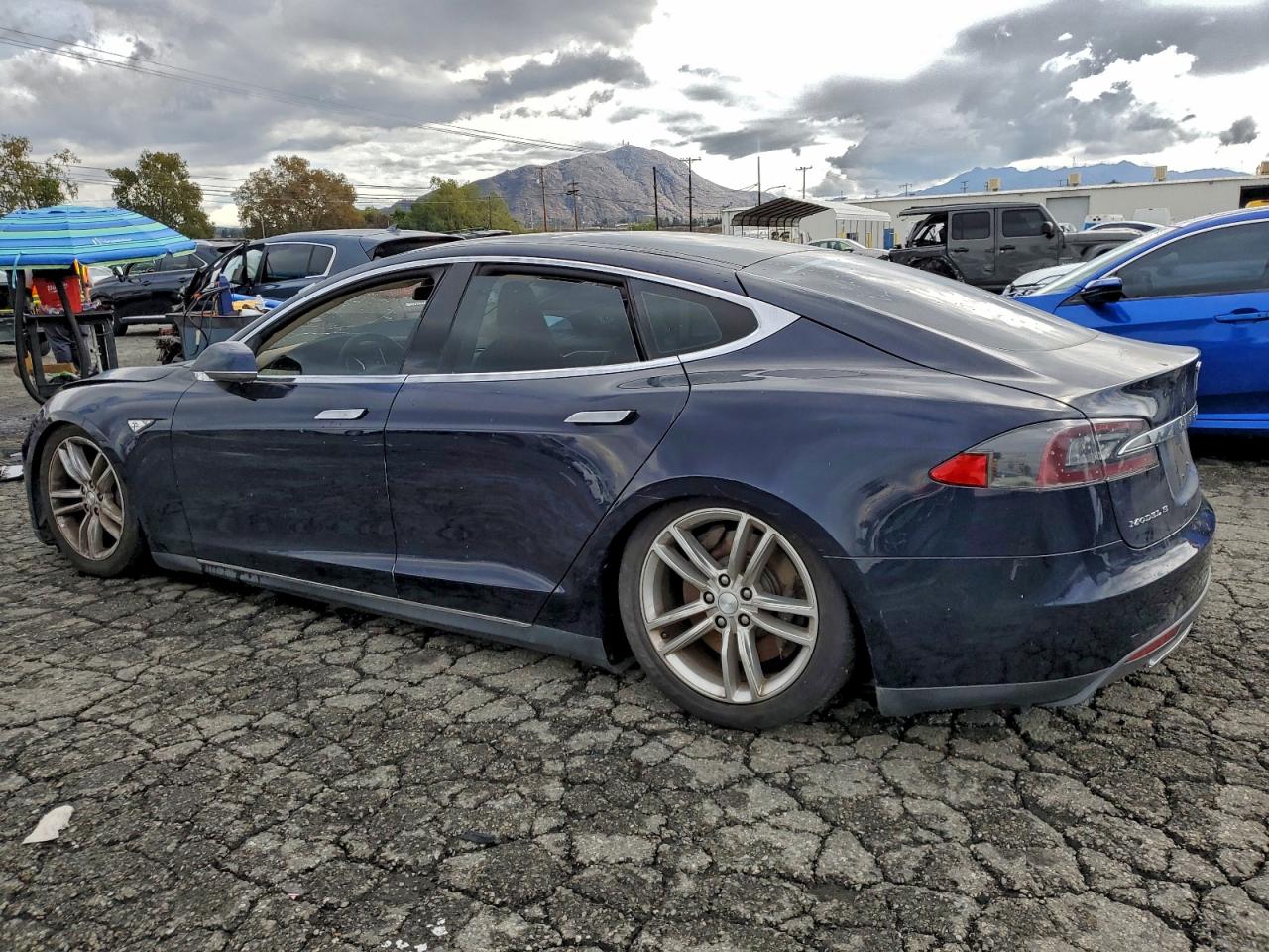 Tesla Model S Image 2
