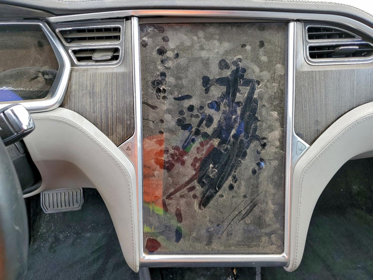 Tesla Model S Image 6