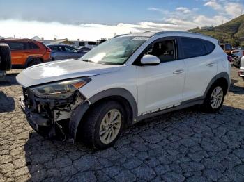  Salvage Hyundai TUCSON