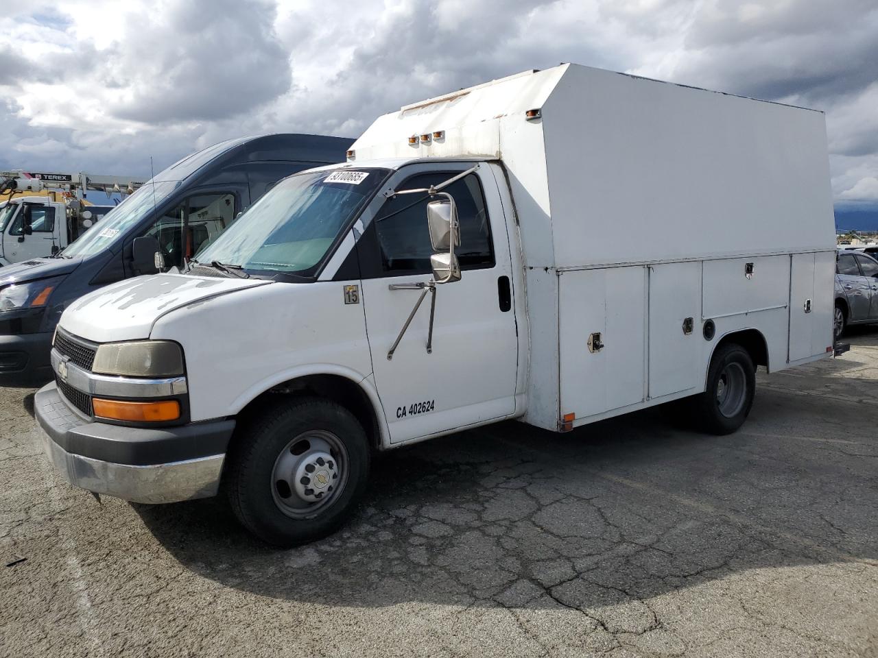 Chevrolet Express Image 1