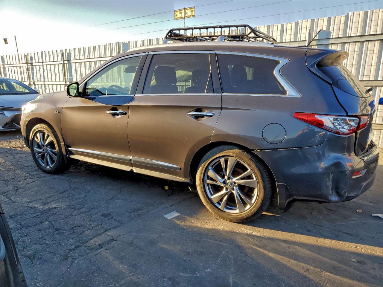 INFINITI Qx Image 5