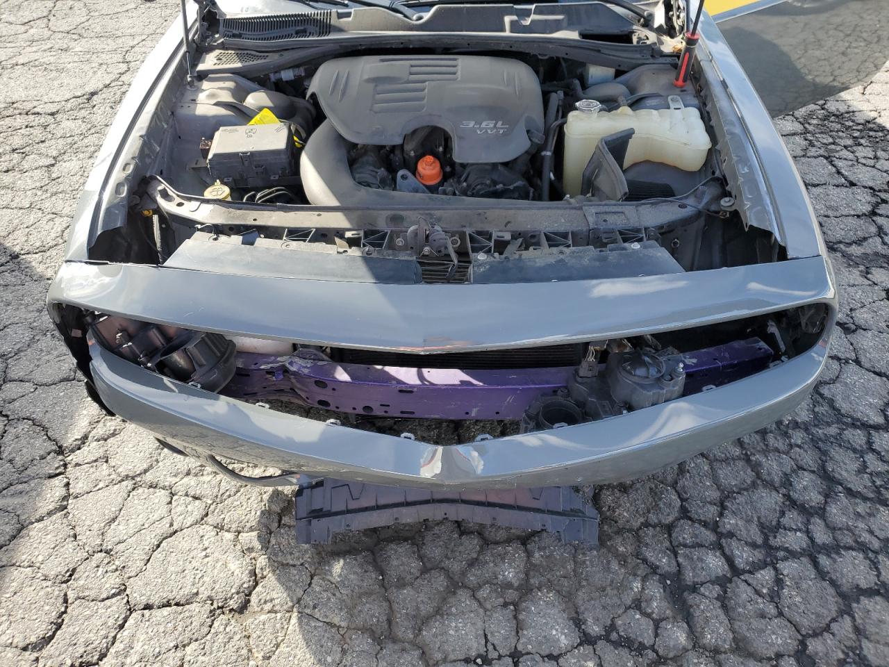 Dodge Challenger Sxt Image 9